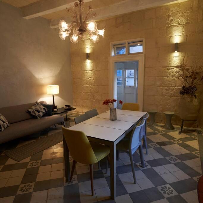 House Of Character In Valletta Exterior foto